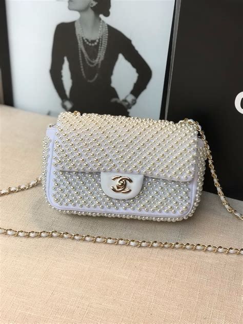 chanel pearl flap bag|香奈兒包包經典款.